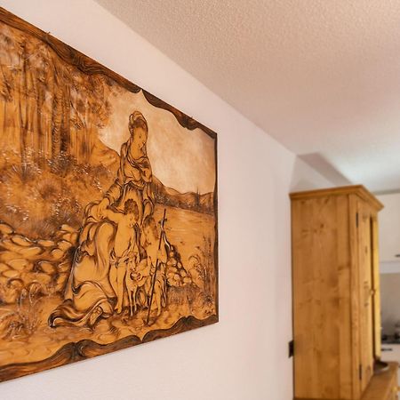 Touring Chez Georges Apartment Grachen Bagian luar foto