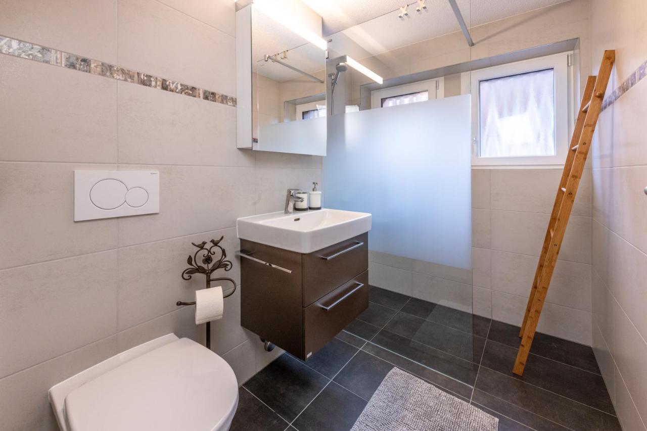 Touring Chez Georges Apartment Grachen Bagian luar foto