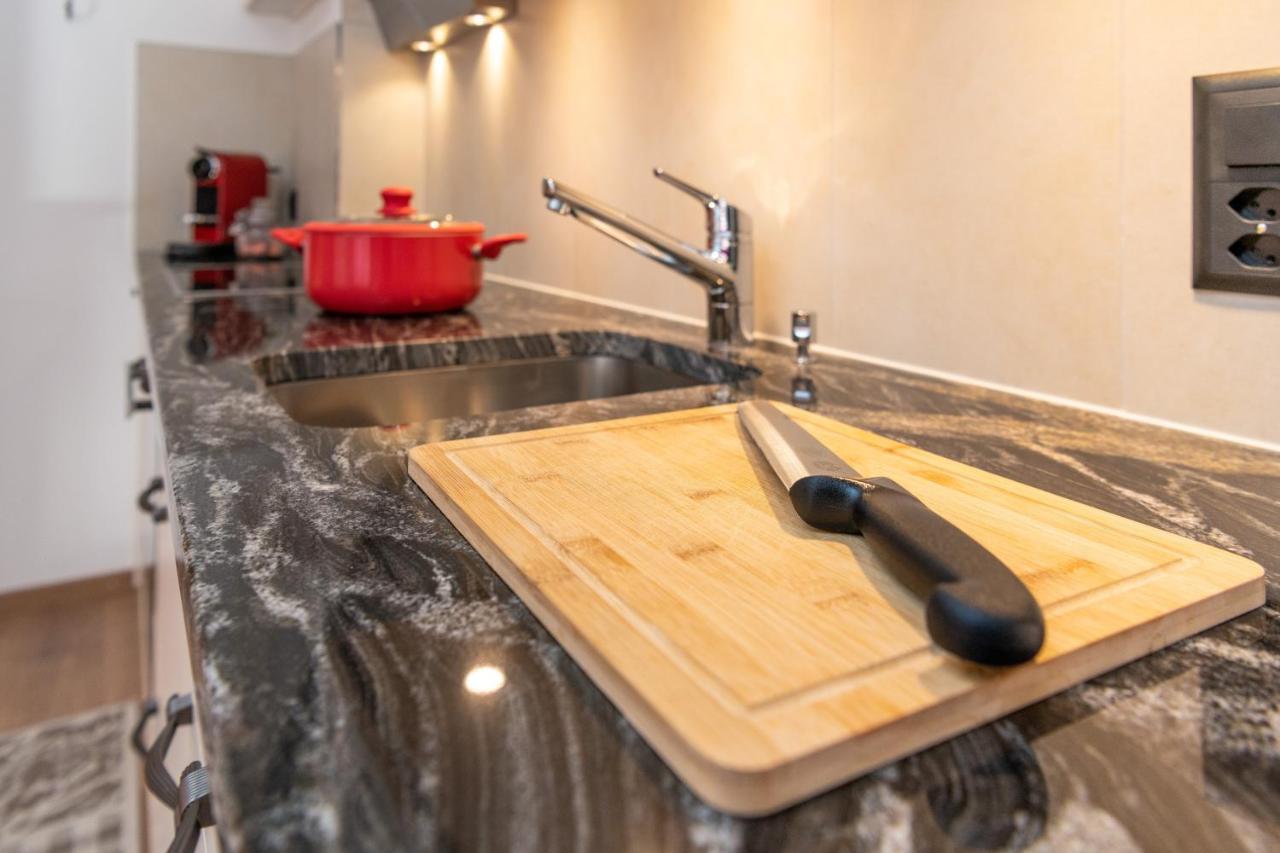 Touring Chez Georges Apartment Grachen Bagian luar foto